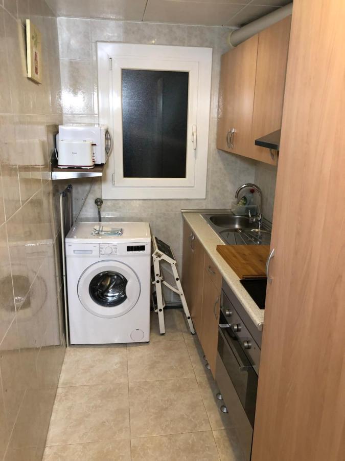 New! For 3 People Near Fira Gran Via Apartment *
